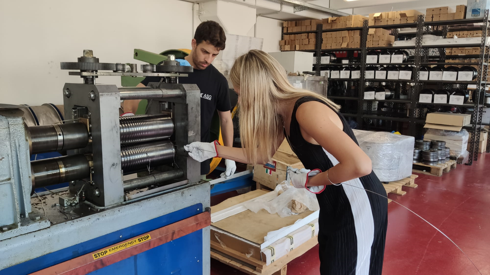 Mattia Ortino and Alice Moros, Fellows of the H2020 MSCA EASItrain preparing the production of prototype powders mono-filamentary MgB2 wires at ASG Superconductors, during their secondment in Genova (IT).